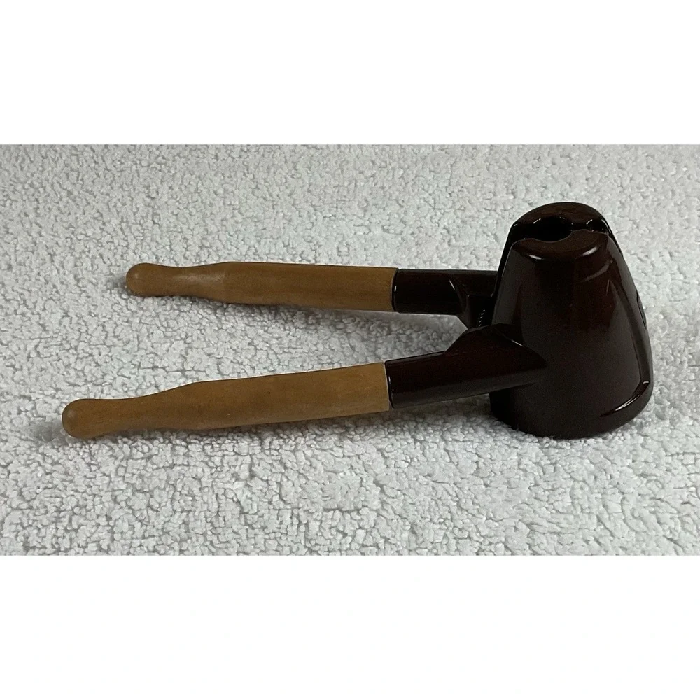 Vintage Metal Nut Cracker Heavy Duty Wooden Handle Walnut Pecan Nutcracker Brown - Picture 8 of 10